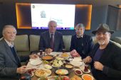 Bakırköy Teras Cafe’de Yazarlar Kahvaltıda Buluştu Bakırköy Teras Cafe’de Yazarlar Kahvaltıda Buluştu