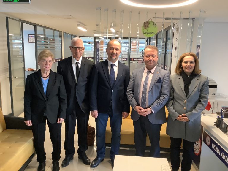 Türkiye Emekliler Derneği Başkanlarına Orijinal Akademi’de Kahvaltı Programı