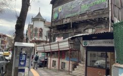 Yeşilköy İstasyon Caddesi’nde Çökme Tehlikesi: Bu Binanın Altında Satış İznini Kim Verdi?