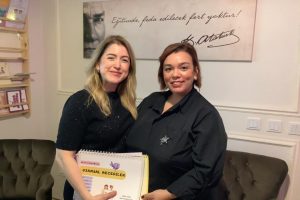 Yeşilköy’de Çocuklarımıza Dokunan  Dis Akademi Eğitimciler: Bihter Aydan ve Cansu Bozkurt Özcan