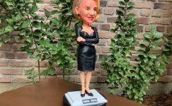 ATV’de Program Yapan Esra Erol Heykel Hikâyesi