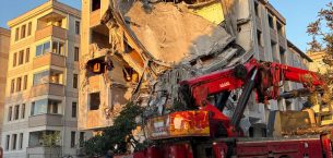 Bakırköy’de Güvenliksiz Yıkım Tehlikesi