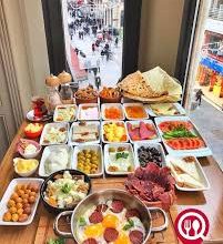 İş İnsanları Kahvaltıda Buluşuyor!