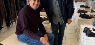 Sanatçı Ali Rıza Binboğa, Üçel Ayakkabı’da Manisa’da Misafir Edildi