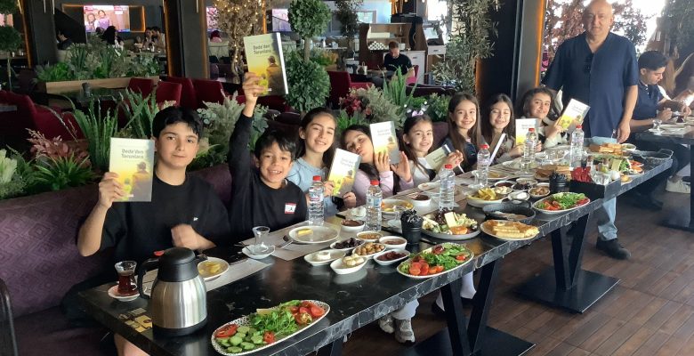 Kars Cumhuriyet Köyü’nün Beşinci Kuşağına Kitap Hediye Edildi