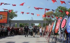 Bakırköy’de 19 Mayıs İçin Sadece Çelenk Koyup Fotoğraf Çekmek Yeterli mi?