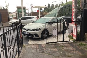 Garaj Kapısına Araç Park Edilir mi?