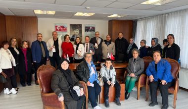 Başarılı Okullar ile Türkiye Emekliler Derneği Zeytinburnu Şubesi Arasında %20 İndirim Anlaşması Yapıldı