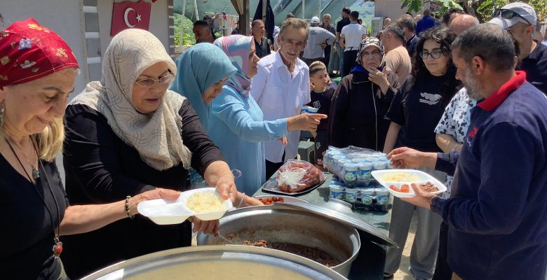 Hatunoğulları Çiftliği’nde Kavurmanın Lezzeti Konuşuluyor
