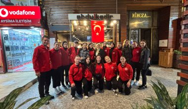 Kastamonu Üniversitesi Kadın Ragbi Takımı, Bakırköy’de Abdülkadir Restoran’da Ağırlandı