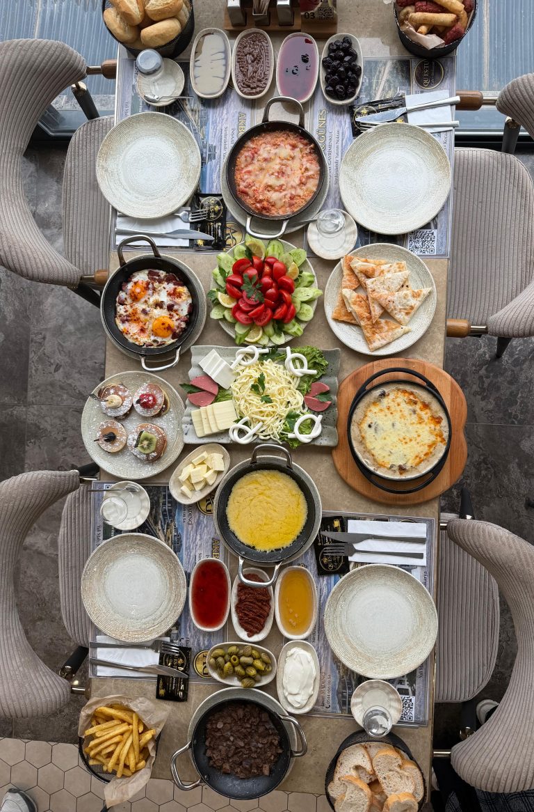 Kocaali Sahilinde Tercih Edilen Adres: QUESTU CAFE RESTAURANT