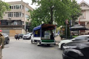 Bakırköy’de ve Yeşilköy’de Seyyar Satıcı Yoğunluğu Artıyor
