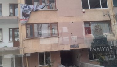 Bakırköy Zühuratbaba Caddesi Üzerinde Yıkım Var! Emniyet Önlemleri Yeterli mi?