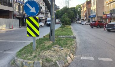 Yeşilyurt Sipahioğlu Caddesi’ndeki Bu Görüntü Yeşilyurt’a Yakışıyor mu?