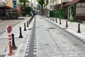 Bakırköy Fen İşleri Personeli Caddelerimizi Güzelleştiriyor, Bakırköylüler de Sahip Çıkmalı