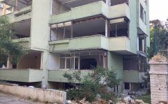 Yeşilköy Dr. Kalangos Sokak’ta Yıkım Var, Güvenlik Önlemleri Yok ?