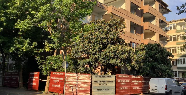 Kartaltepe Mahallesi Olgunlar Sokak’ta Yıkım Var, Emniyet Yeterli Mi?