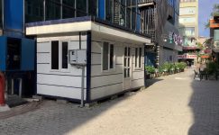 Bakırköy Banka Geçidi Sokak’taki Bu Kulübe Zabıtaların Uyuma Yeri mi Oldu?