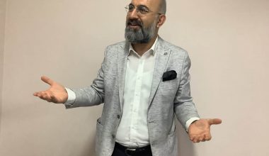 Nazmi Arıkan Fen Bilimleri Bahçelievler Anadolu Lisesi Kurucusu Canip Aziti İle Gazeteci Ayson Karabağ Röportajı