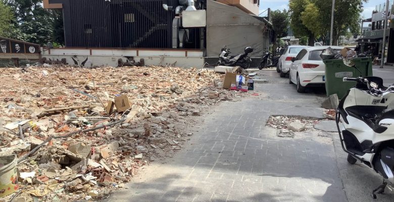 Bakırköy Sahil ‘den Manşet ; Ebuzziye Caddesi’nde  Yıkım Var, Güvenlik Önlemi Yok!