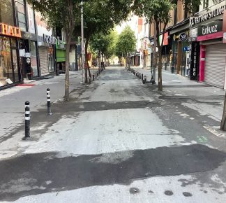 Manşet Haber Ebuzziye Caddesi’ndeki Yamalı Yollardan ve Bakımsızlıktan Utanıyorum