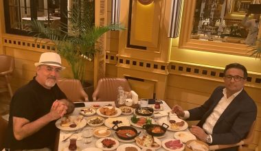 Erdal Subaşı, Yeşilköy’de Kahvaltıda Duygusal Anlar Yaşadı