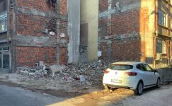 Bakırköy’de Yıkım Yapan Firmalar Belediyeyi de Vatandaşı da Dinlemiyor mu?
