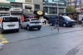 Flaş Haber ; Bakırköy Meydanı Pazar Günü Sahipsiz mi? İki Hanımefendi Aracını Park Edip Gitti